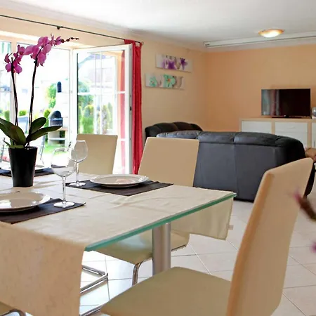 Ferienhaus Verchen Prázdninový dům *